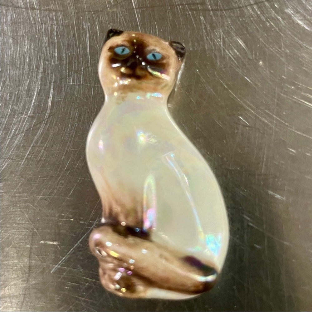 Vintage Avon Cat Brooch Set | Iridescent Siamese & Black Enamel Cat Pins - Picture 5 of 7
